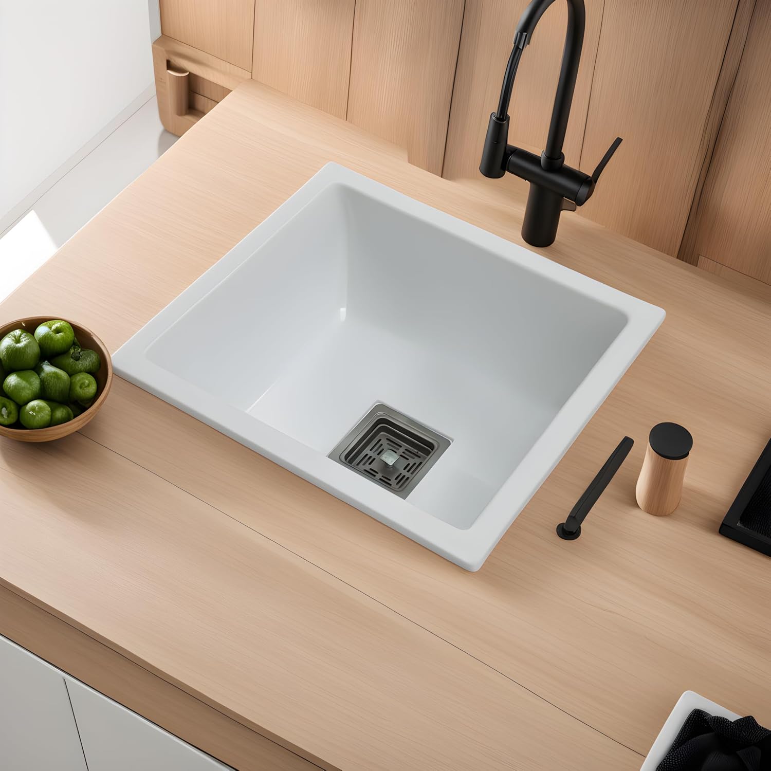REMANENCE Granite Quartz Single Bowl Kitchen Sink With Drain Board (16 X 18 X 9 Inches)